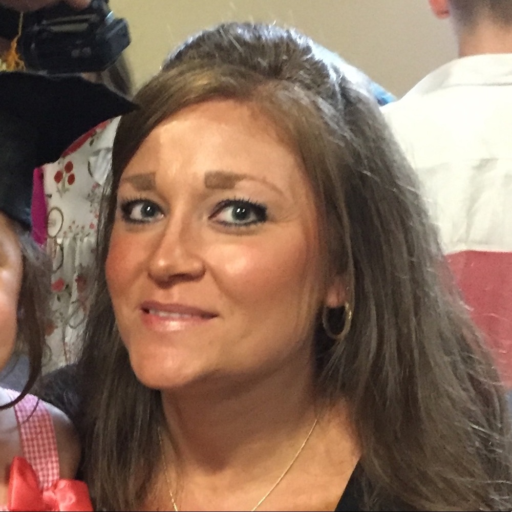Meet your Posher, Alicia